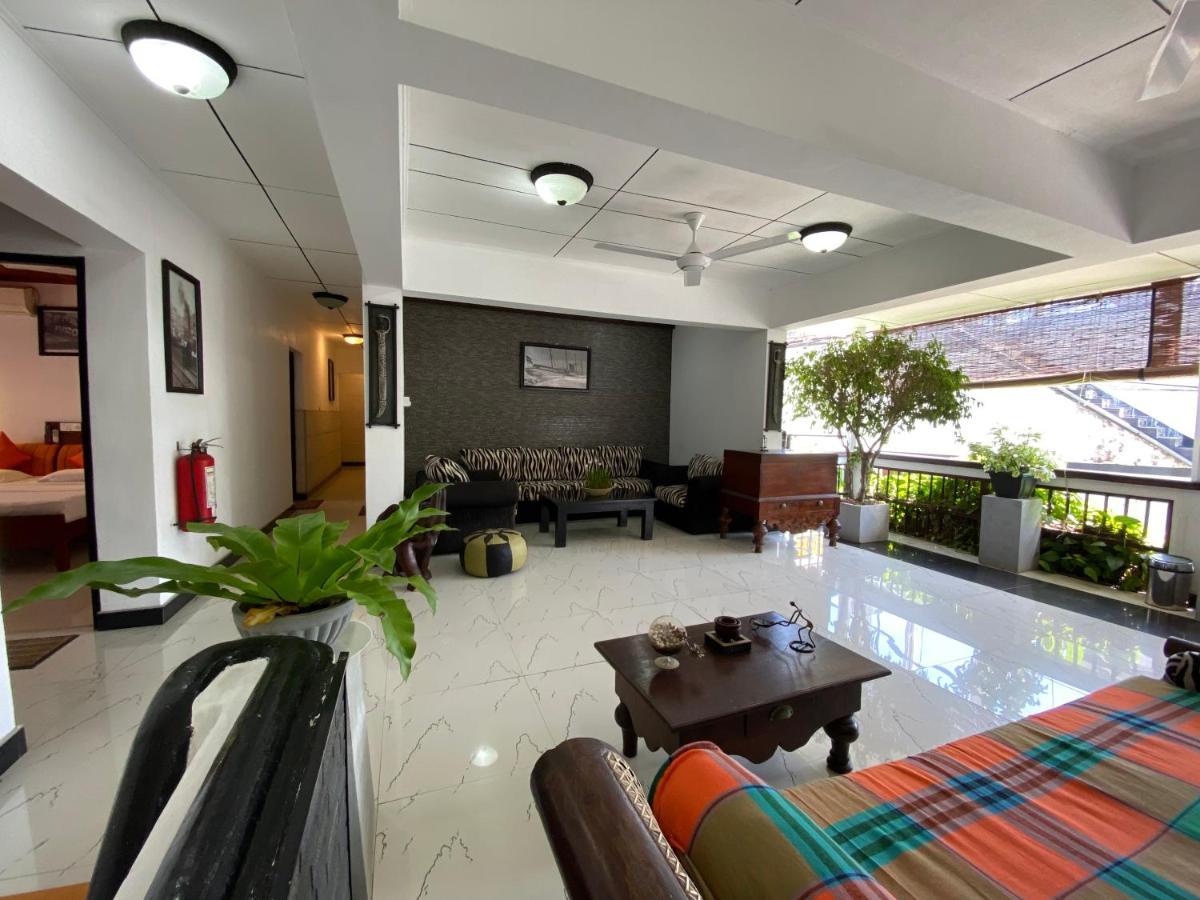 Beach Walk Hotel Unawatuna Exterior photo